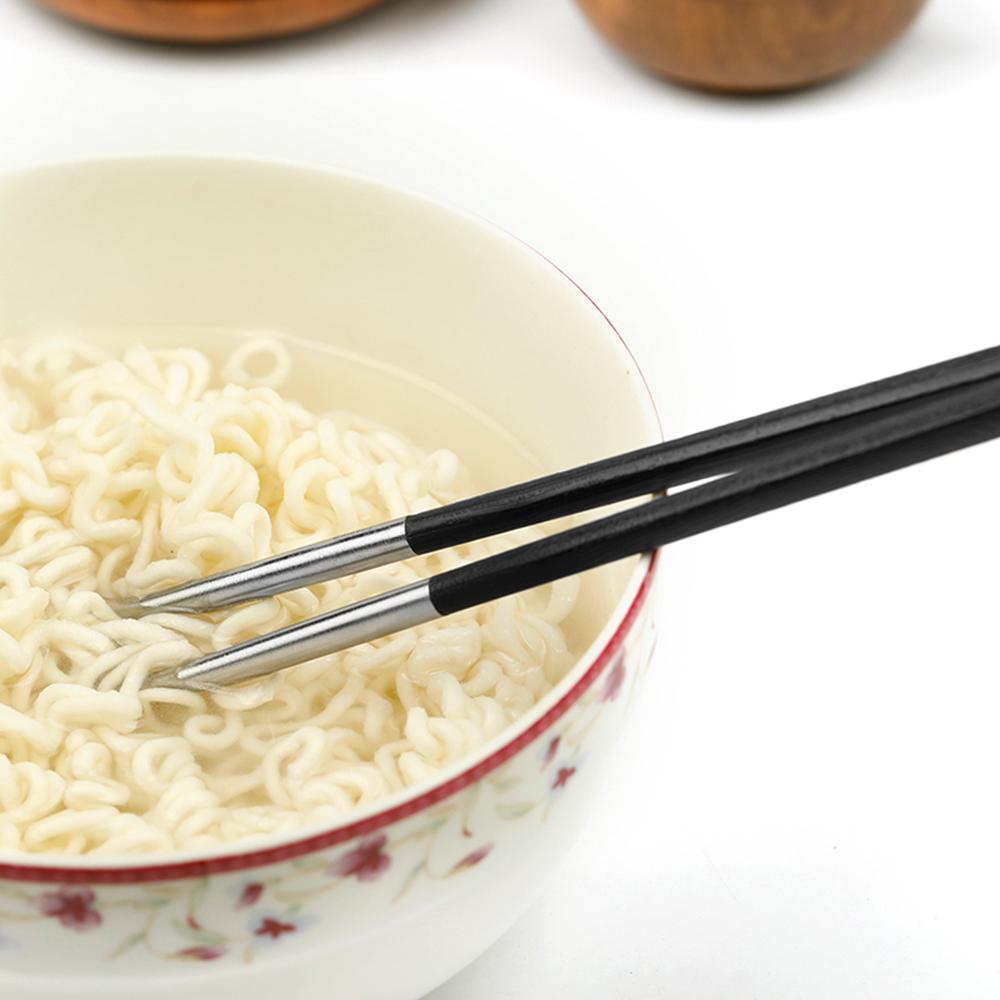 

Титановые палочки для еды с углеродным волокном Одна пара серебряный