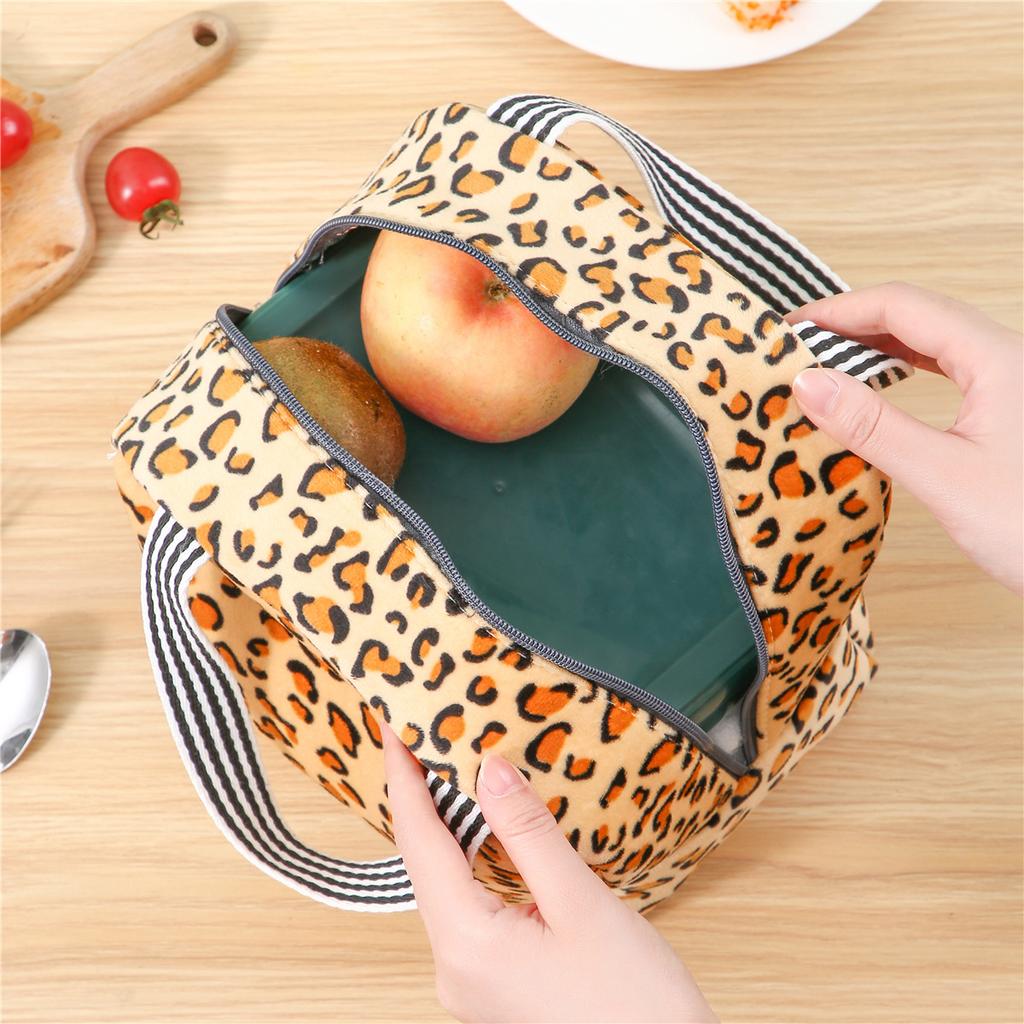 New Animal-patterned Insulated Bags  Hand-held Lunch Bags  Travel and Picnic Lunch Box Bags  Lunch Bags for Work and School  Bento Bags