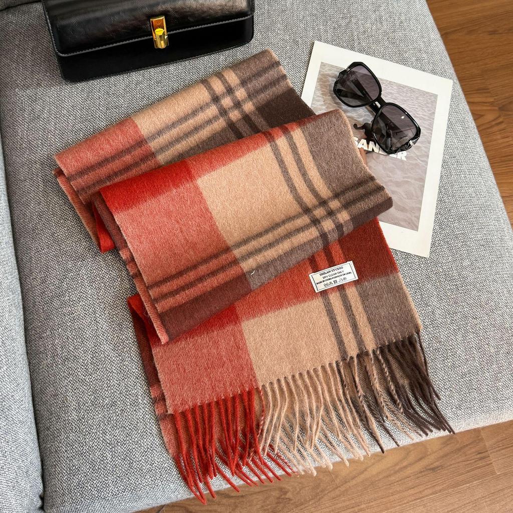 2025 Unisex 100% Wool Scarf: Versatile and Warm for Autumn & Winter