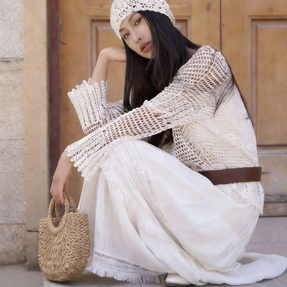 Hand Woven Straw Woven Handbag Large Tote Crossbody Shoulder Hand Woven Bag Boho Half-Moon Hollow Out Beach Bag Basket Tote