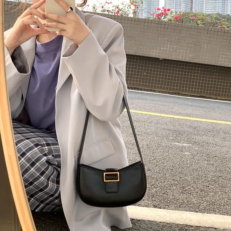 Borsa a tracolla singola con fibbia in metallo vintage da donna, borsa da ascella, borsa a mano semplice nera