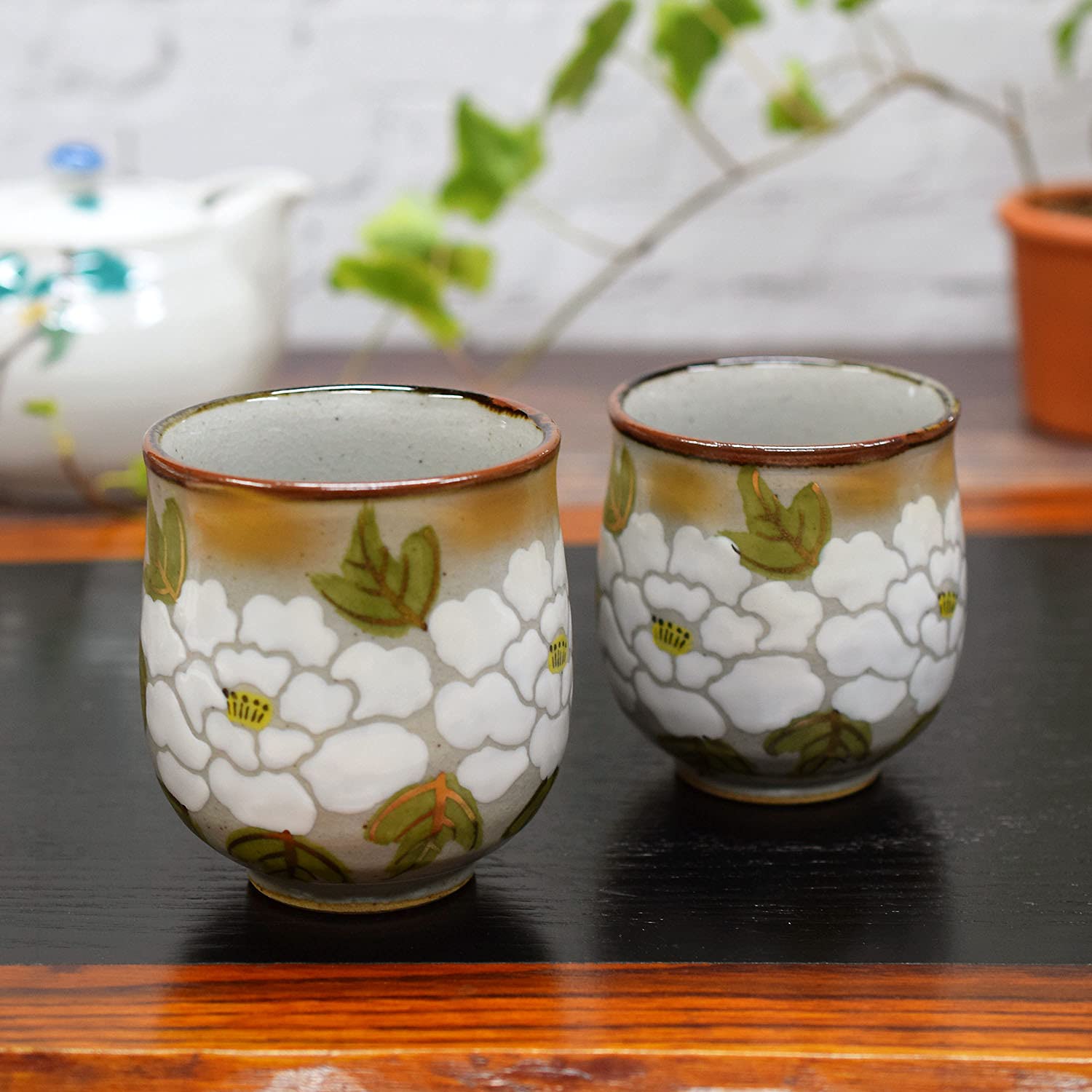 

Stylish pair of Kutani ware teacups with a white peony Made in Perfect as a gift for wedding and 88th design. Japan. anniversaries, 60th, 70th, 77th, серый