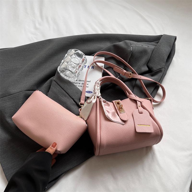 Nischenmode handgetragene Bucket Bag Damen 2025 neuer Trend Schultertasche hoher Wert lässige Umhängetasche