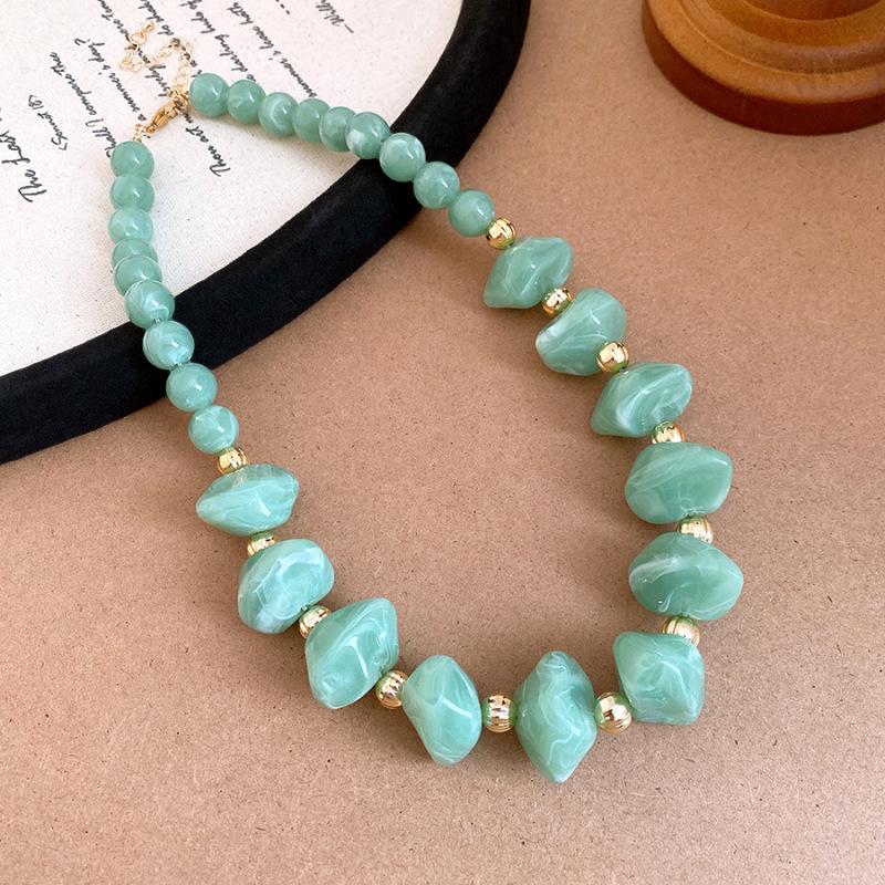 Elegant Summer Acrylic Beaded Necklace: Fashionable Round Clavicle Chain Jewelry