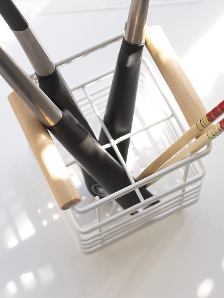 Wahei Freiz Tool Stand with Dividers for Ladle, Turner, and Chopsticks, RG-0454