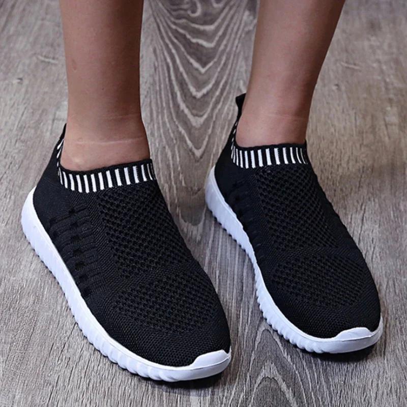 Women Shoes New Lightweight Fashionable Mesh Knit Exercise Flat Shoes Outdoor Shopping Park Walking One Foot Trendy Leisureshoes