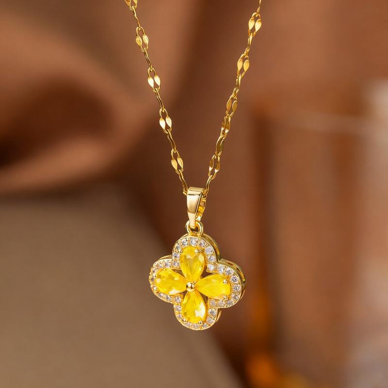 Four-leaf Clover Necklace for Women Fashionable Accessible Luxury Popular Exquisite Clavicle Chain