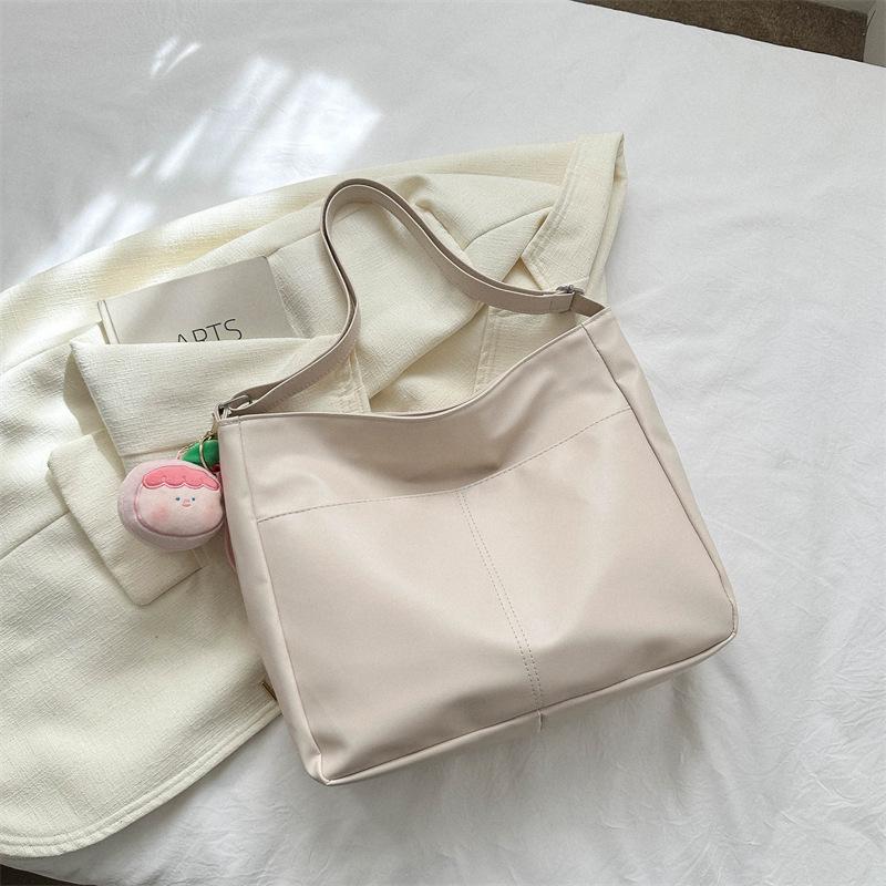 Personality One-shoulder Bag Popular Crossbody Bag Large Capacity Spring New Solid All-matching Fashionable Comfortable