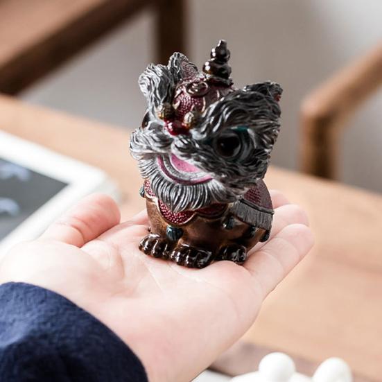 Lion Tea Pet Color-Changing Ornament for Tea Table Decoration Traditional Auspicious Lion Design National Trend Culture Tea Accessory