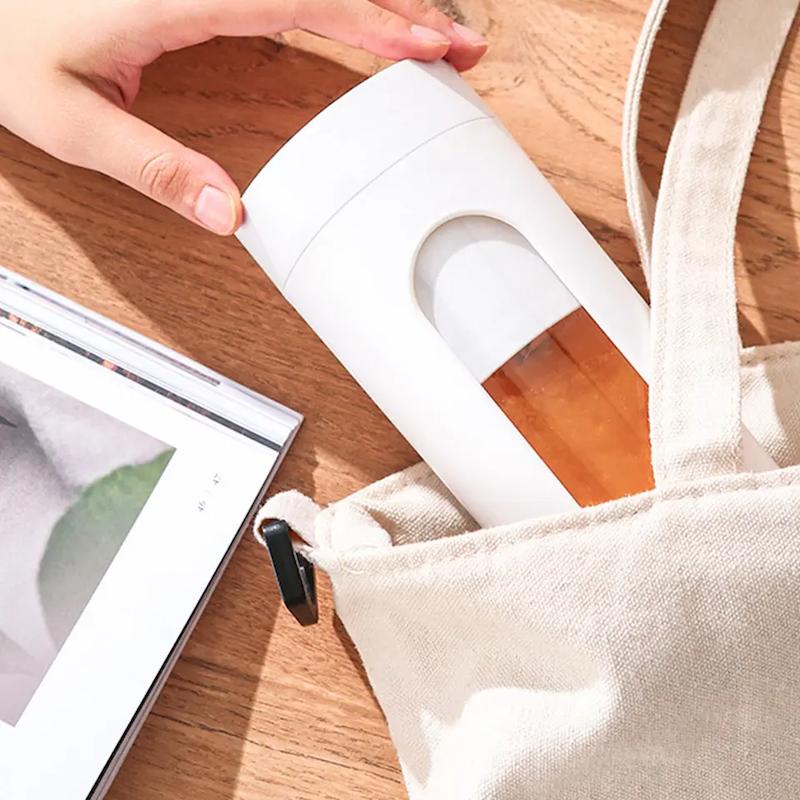 Portable Rechargeable USB Powered Juicer Hand Blender for Mini Ice Crusher Cup for Car Fruit Juicer Blender