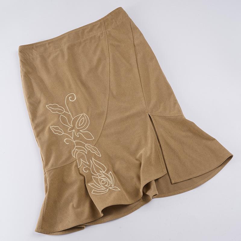 European Retro Embroidered Fishtail Skirt - Elegant, Slimming, Pure Color Design for Women