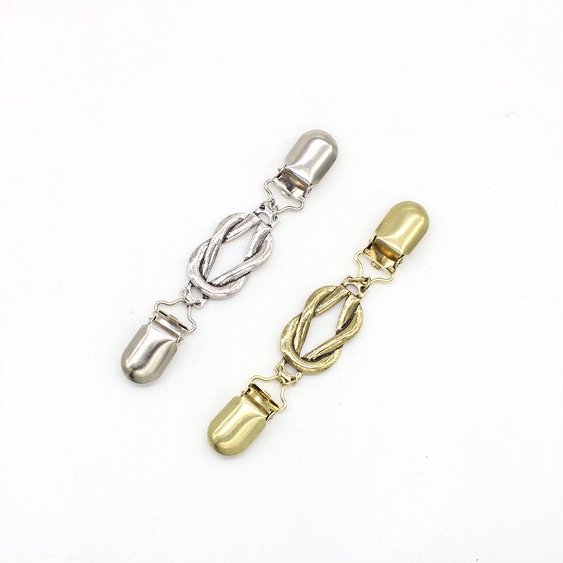 Luxe Retro Cardigan Collar Clip Brooch for Women