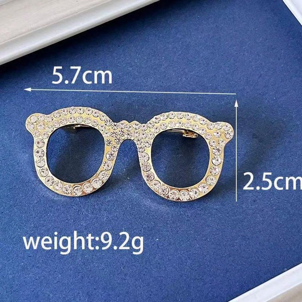 High-End Simple Geometric Retro Metal Inlaid Diamond Brooch Decorative Bag Accessory Alloy Badge Ornament