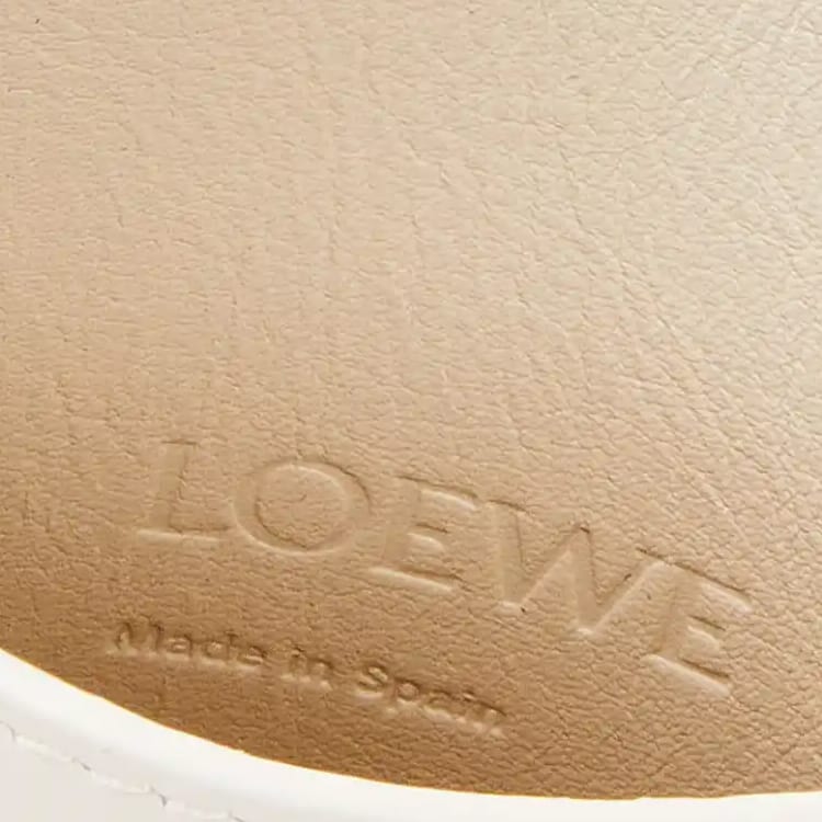 LOEWE Classic Cow Leather Handbag, Shoulder Bag, Crossbody Bag Women's Soft White C630R12X01-1950