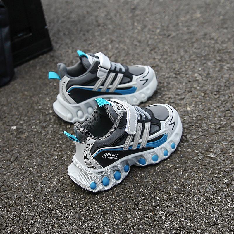 Boys' sports shoes 2025 spring and autumn new children's running shoes non-slip breathable soft sole lightweight girls' dad shoes tide