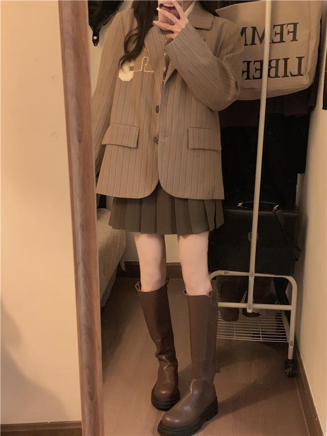 Koreanischer College-Stil Retro Chic Pulloverweste & Plissee-Rock Set für Damen