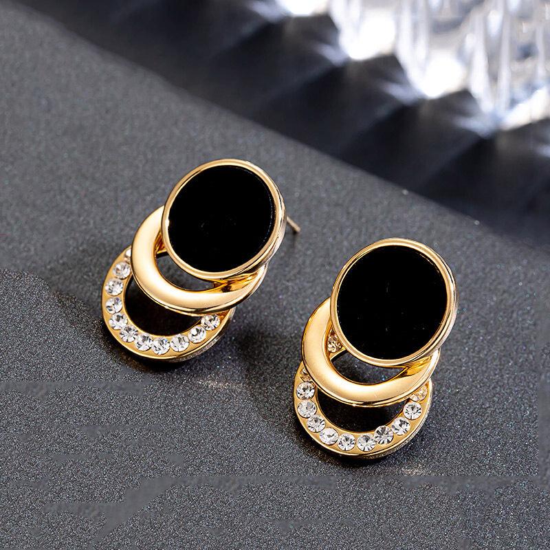 New Fashion Round Earrings for Women Geometric Acrylic Crystal Stud Earrings Wedding Party Elegant Circle Charms Zircon