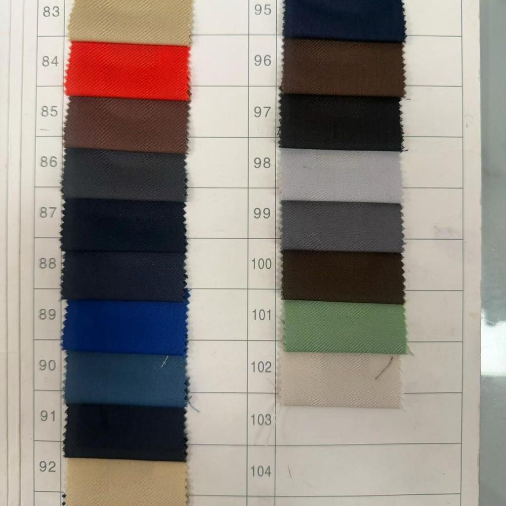 Tessuto Twill di Cotone-Poliestere ad Alta Densità per Camicie Estive e Fodere