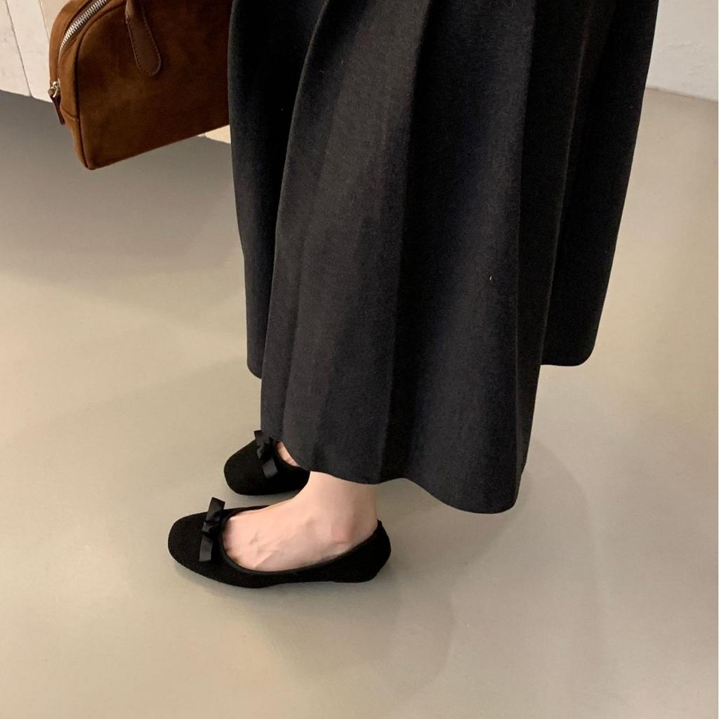 2025 new round head suede bow light mouth foot cover versatile thin commuter soft sole foot cover women's single shoes