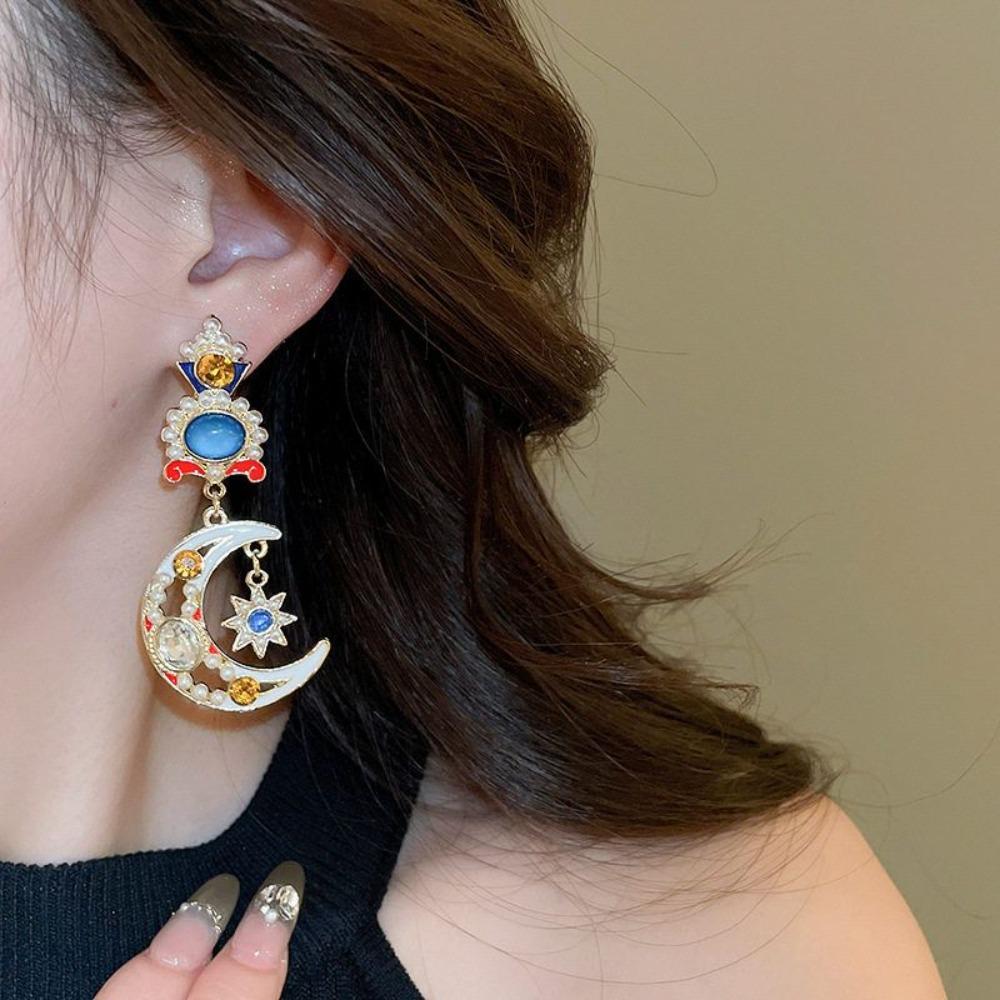 Light Luxury Vintage Earrings Women Ear Jewelry Moon Stud Earrings Star Pendant Earrings  Gift
