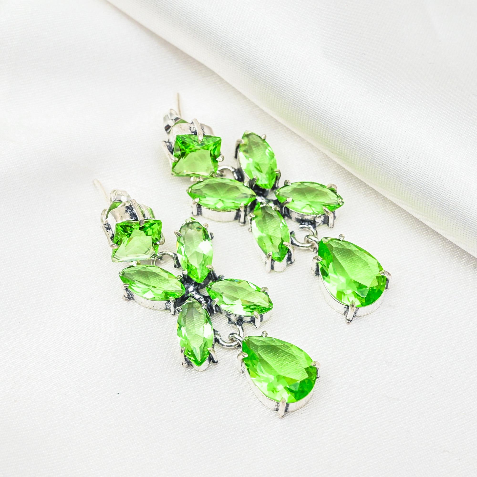 

Серьги с драгоценными камнями Tsavorite, серьги из чистого серебра 925 пробы, серьги ручной работы с камнями по месяцу рождения, подарок для него 1.96 Inches зелёный