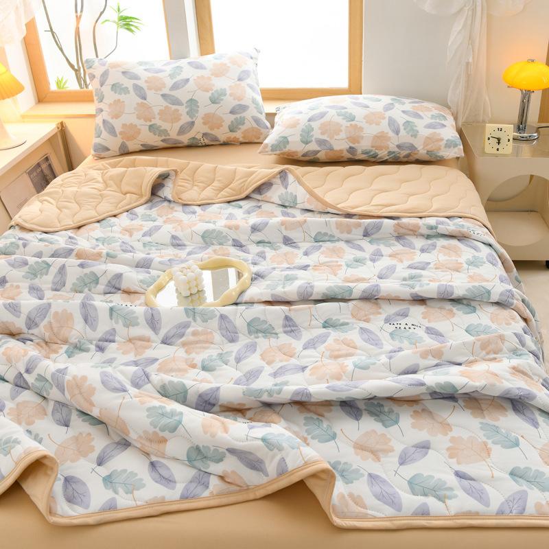 Spring Summer Thin Quilt 150X200Cm/180X200Cm Soft Lightweight Blanket Student Dormitory Cool Air Conditioning Quilt Washable