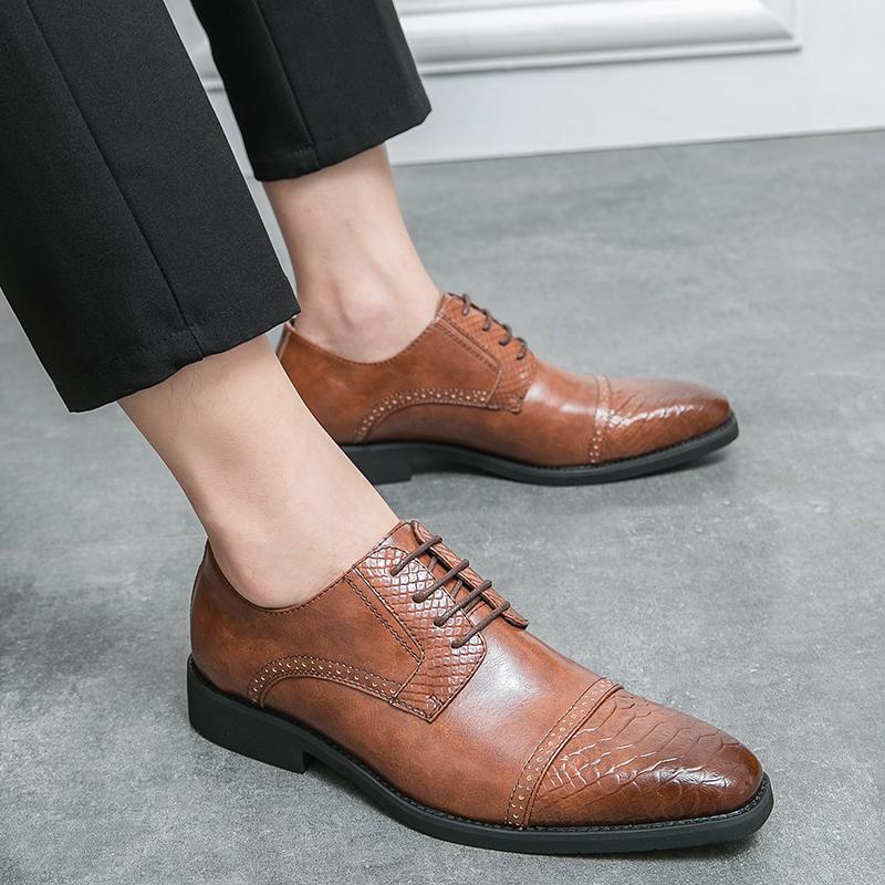 Men’s White Brogues Derbys Formal Business Leather Shoes Men Retro Tuxedo Wedding Classic Dress Shoes