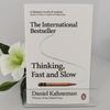 Bestseller Acclaimed la Nivel Mondial: """Gândire rapidă și lentă"""