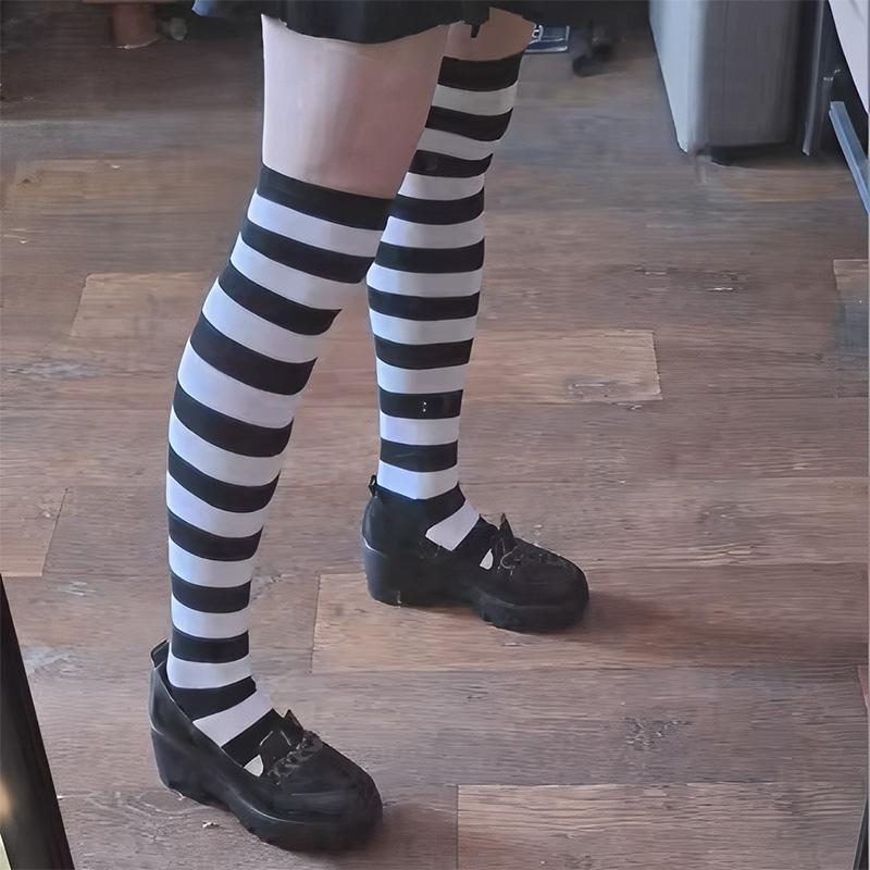 Women Striped Stockings Over Knee Length JK Long Socks Ladies Girls High Socks Girls Fashion Multi-color Striped Cute Hosiery