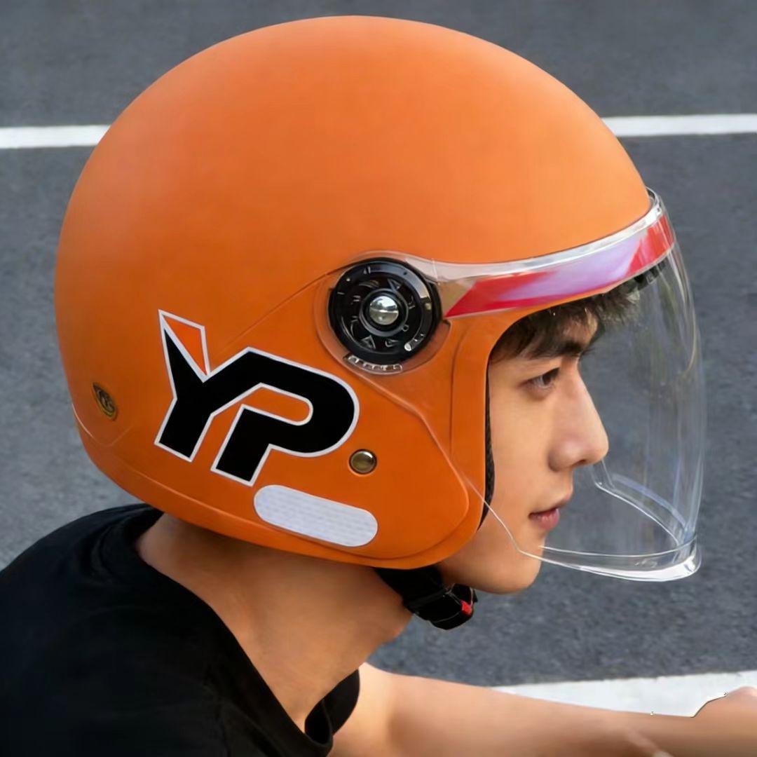 All-Season Windproof Adult Electric Scooter Helmet with Cotton Padding for Safety Polypropylene (PP)