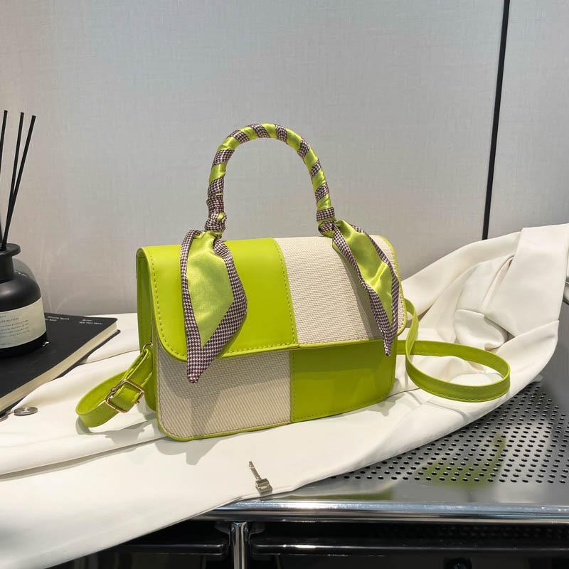 2025 new fashion high-end messenger bag contrasting color retro texture bag women's personality commuting leisure small square bag