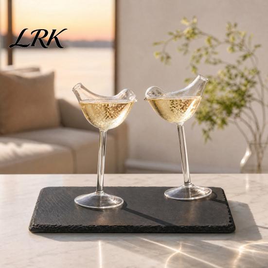 Bird Bam Glasse Cocktail Glass, 150ml Novelty Shaped Wine Stemware, Creative Coupe Anniversary Glass for Bar Party, Gift Women Lovers Thickened Rim