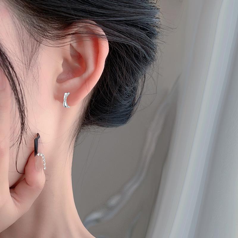 Cross-inlaid Diamond Ear Buckles Without Removing The Earrings When Sleeping