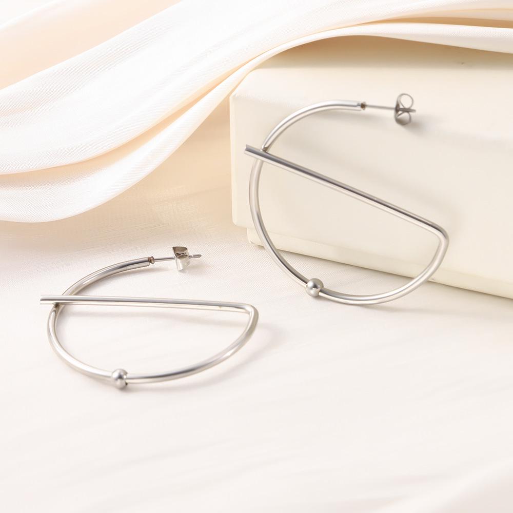 European & American Hollow Circle Bar Earrings – Fashionable, Stylish Studs for Women