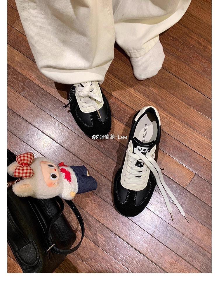 

Grape mother has the same lace-up color matching round head versatile comfortable casual leather board shoes heightening German training shoes women 35 чёрный