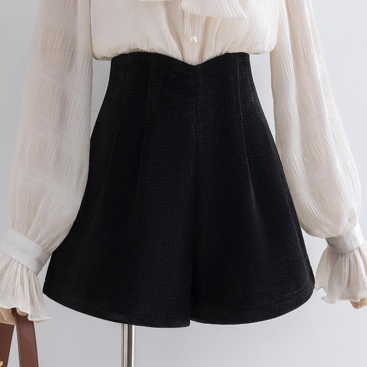 

Женские черные вельветовые шорты с высокой посадкой - Приталенные широкие брючины, Маленький размер, Универсальная мода для осени/зимы. XS [suggested 70-80 jin] чёрный