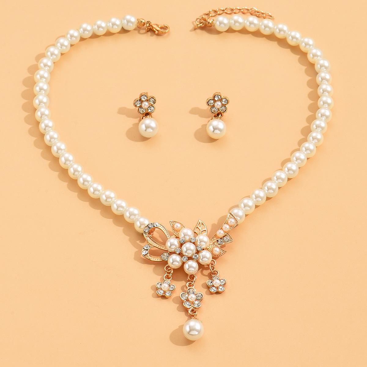 

Новый набор ожерелья и серег с жемчужными цветами, женская бижутерия, сплав с гальваническим покрытием