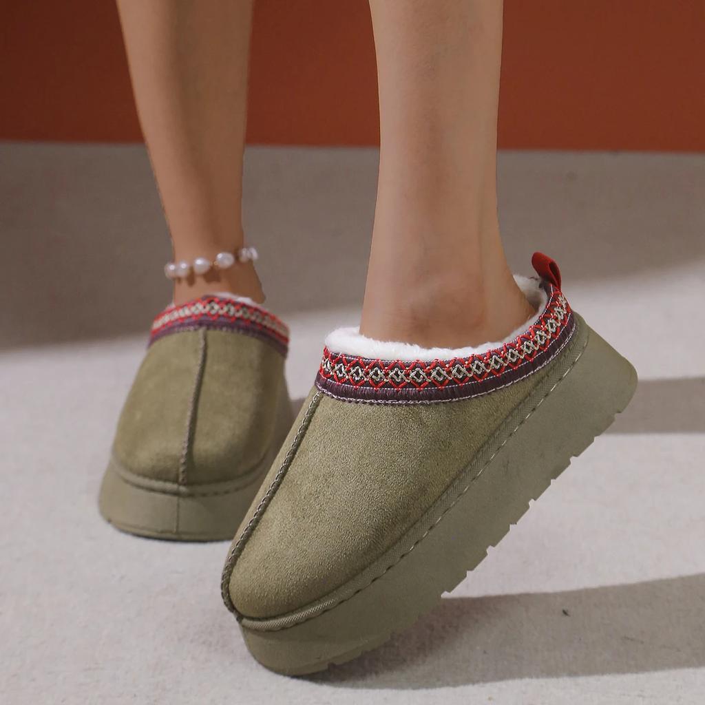 Nye varme pels ankelstøvletter Dame Flats Plattform Tøfler Plysj Flip Flops Vinter bomullssko for kvinner Merkedesign Snow Botas