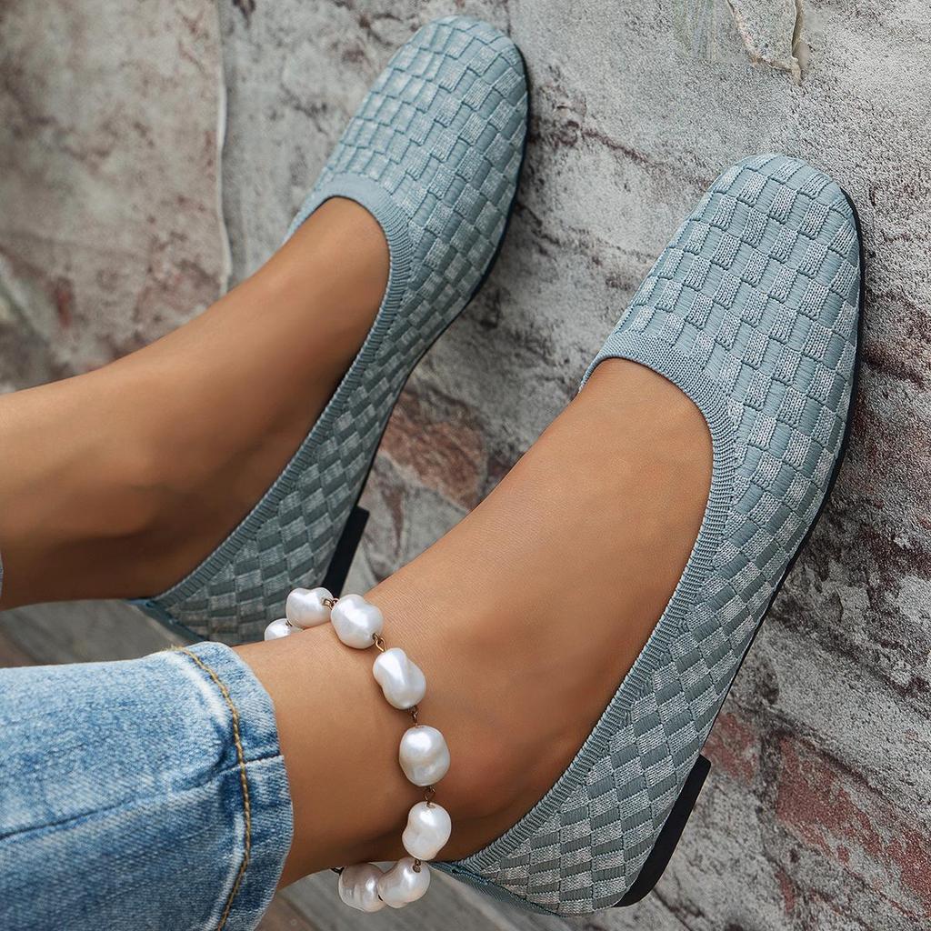 Plus Size Breathable Flyknit Square Toe Color Block Women's Shoes