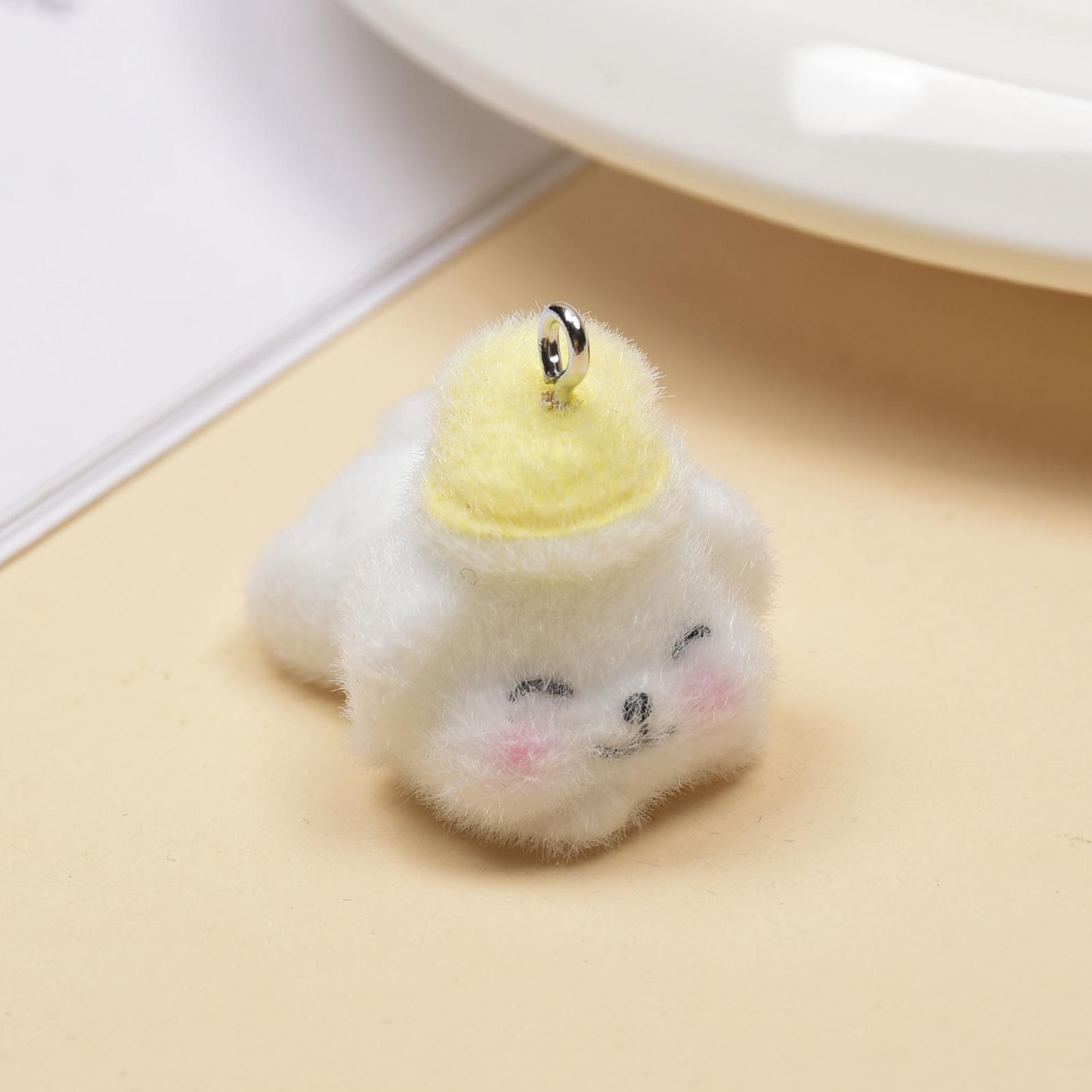 

Resin Flocking Cute Three ,dimensional Keychain Pendant Car Key Chain Pendant Bag Pendant One Size білий