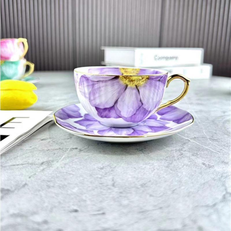 

120ml Rose Ceramic Mug Coffee Cup Set Afternoon Black Tea Cup Saucers Set Handmade Gold Plated Handle Tea Cup New Home Gift 120ml фиолетовый
