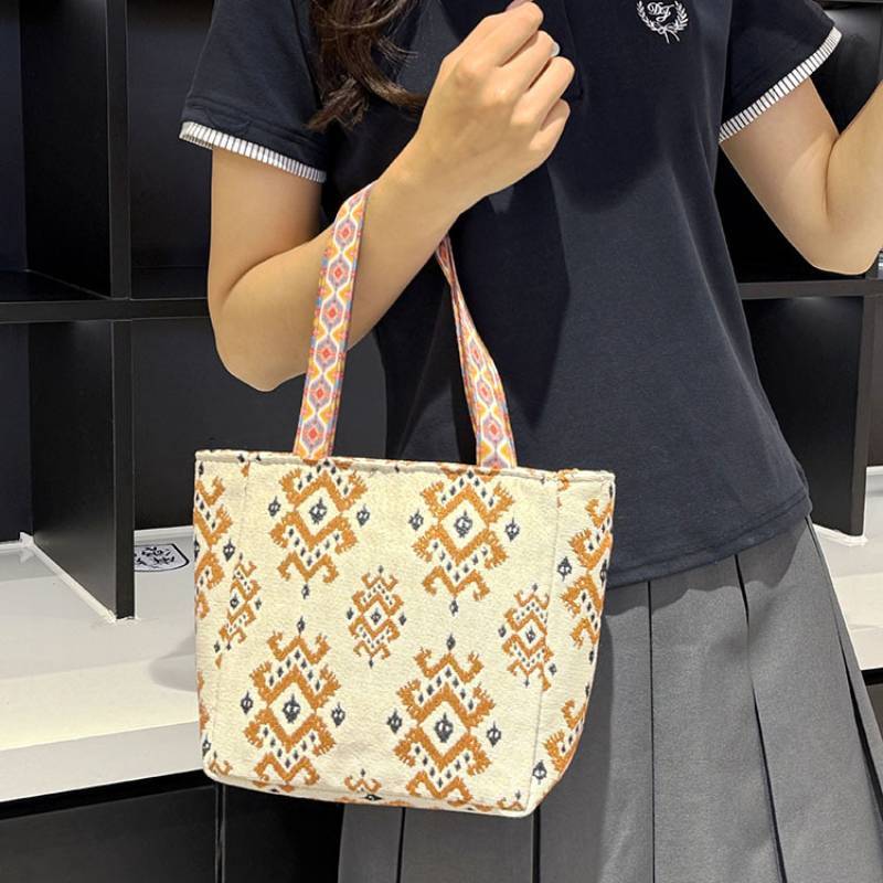 Cotton Linen Crossbody Bag With Embroidery And Magnetic Closure For Daily Use