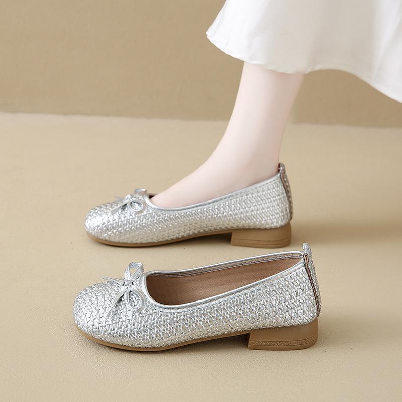 2025 New Gentle Fairy Style Single Shoes Female French Elegant Bow Round Head Light Mouth Woven Mary Jane Single Shoes