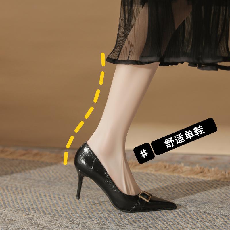 Modenschau spitzer Kopf dünner Absatz Damen vielseitige Metallschnalle Temperament flacher Ausschnitt Einzelne Schuhe neue einzelne Schuhe Damen