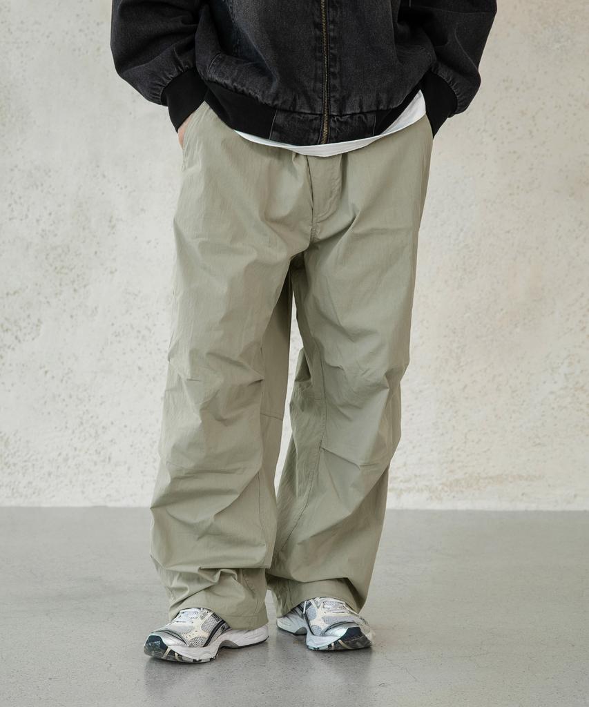 RUGGED HOUSE Parachute Buckle Track Pants 2 Colors
