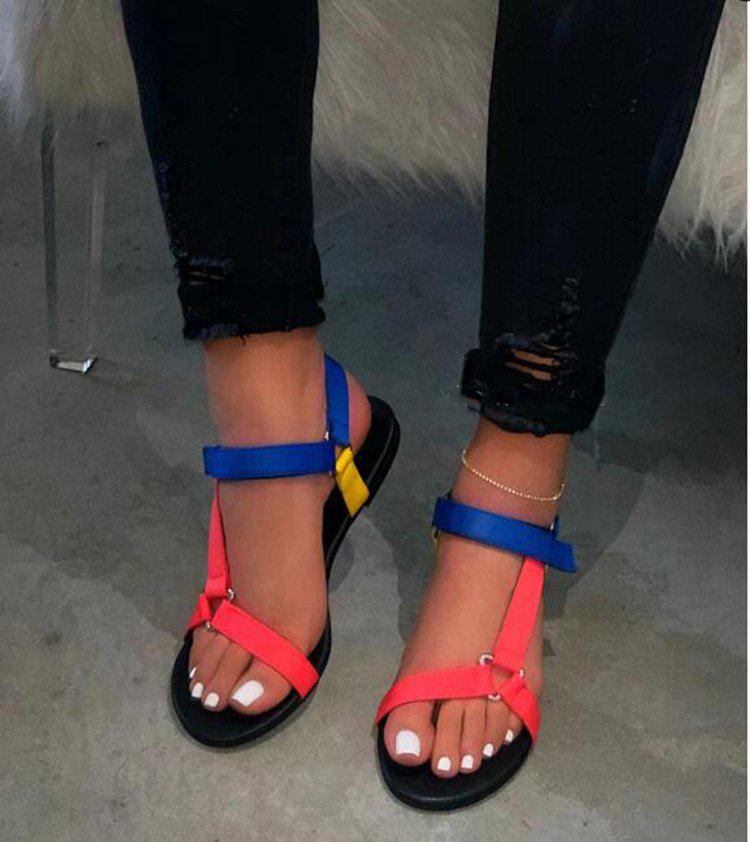 

European and American fashion popular large-size women s shoes foreign trade open-toed belt buckle flat-bottomed casual sandals women 43 кавун червоний колір