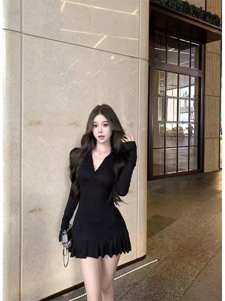 Elegant Deep V-Neck Long-Sleeve Top & High-Waisted Pleated Skort Set