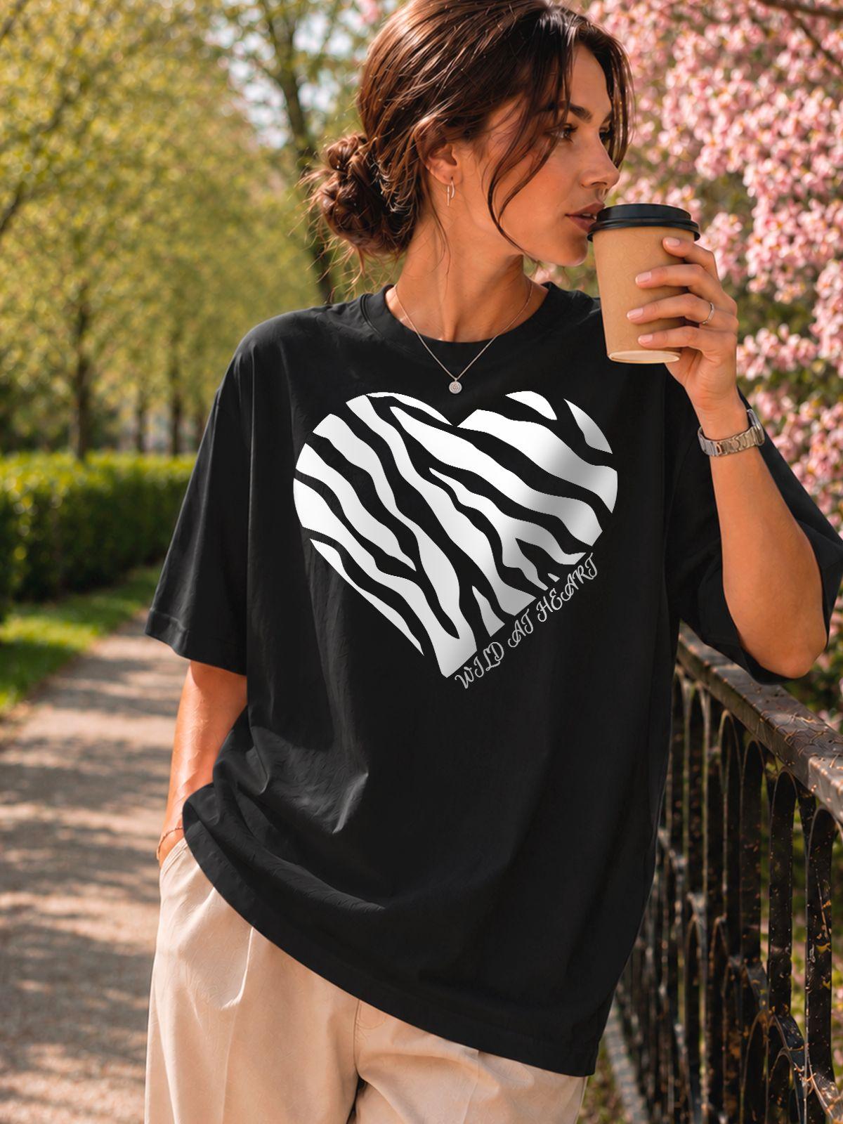 Fashion T-shirt Cute Heart Graphic Printed Female T Shirt Casual Harajuku Crew Neck Ladies Tops S