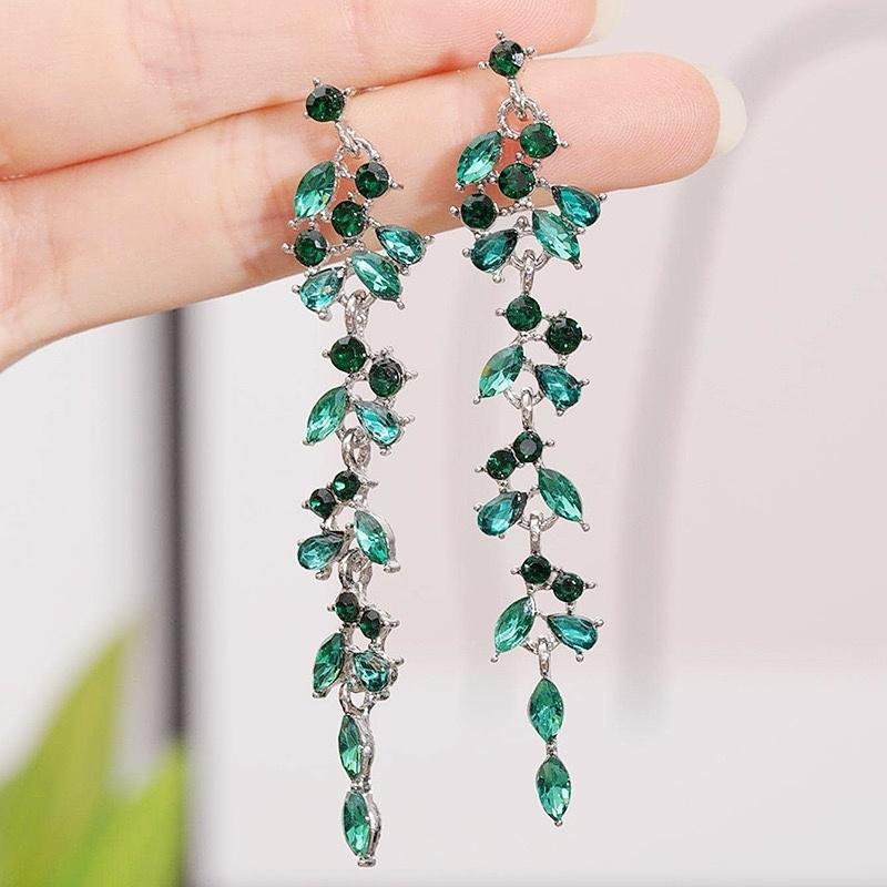 Chic Rhinestone Geometric Tassel Earrings - Trendy European & American Dangle Earrings