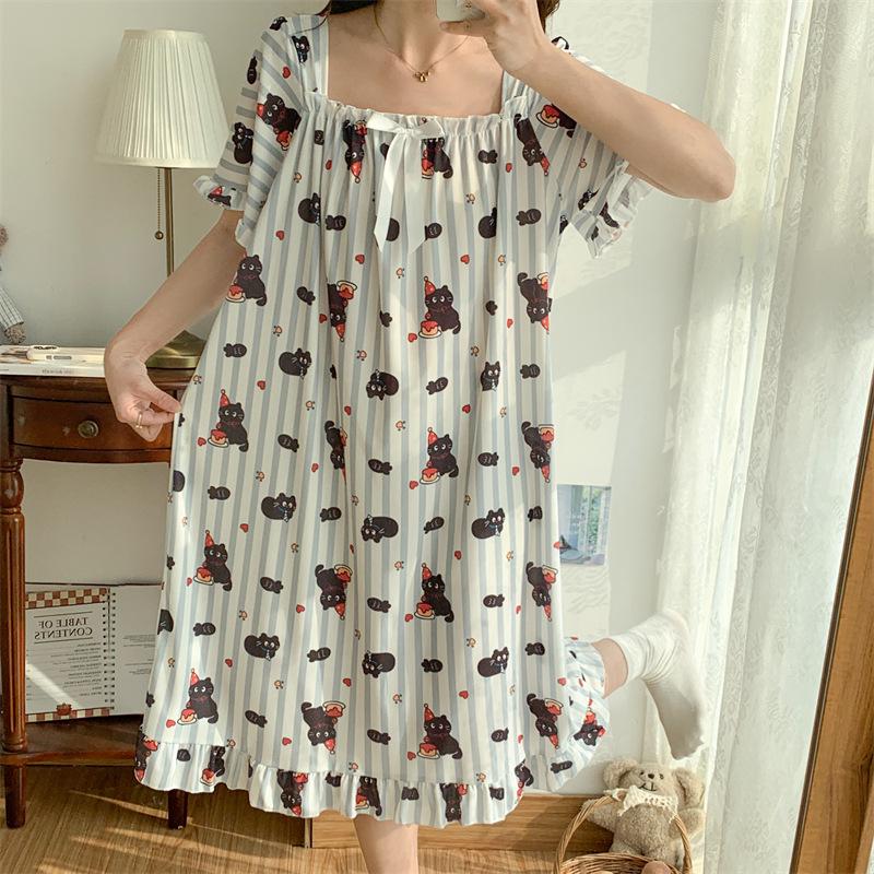 Women's Plus Size Ice Silk Nightdress - Summer Over-the-Knee, High-End, Loose Fit, Thin Section for Sizes Up To 300 Jin